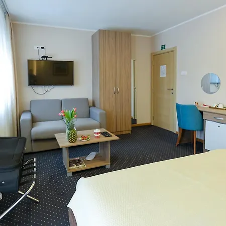 Smestaj Tank, Pancevo شقة *