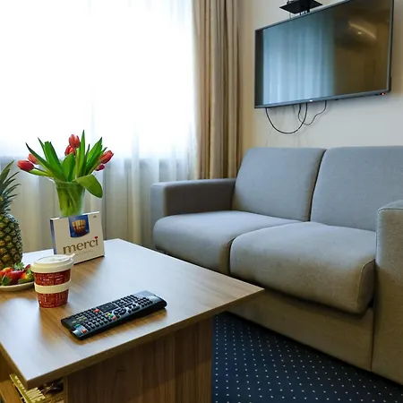 Smestaj Tank, Pancevo شقة *