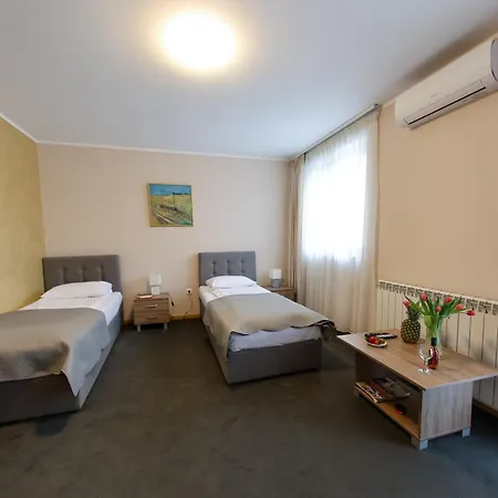 شقة Smestaj Tank, Pancevo