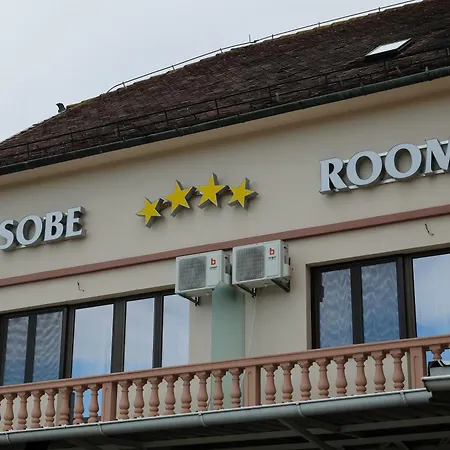 شقة Smestaj Tank, Pancevo *