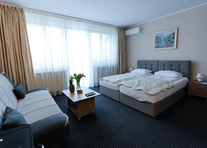 Smestaj Tank, Pancevo * Salasi