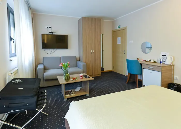 Smestaj Tank, Pancevo 아파트 *