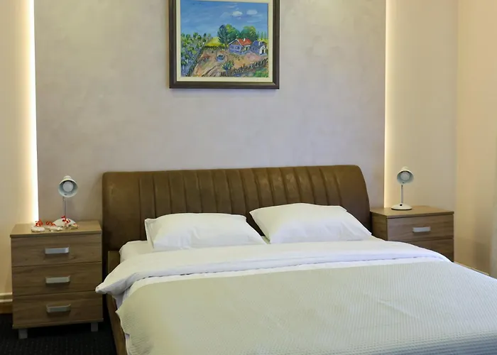 Smestaj Tank, Pancevo 아파트 Salasi