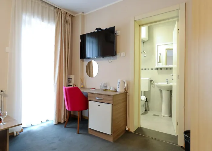 Smestaj Tank, Pancevo 아파트