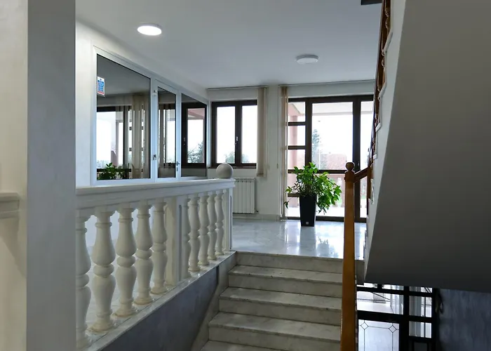 Smestaj Tank, Pancevo 아파트